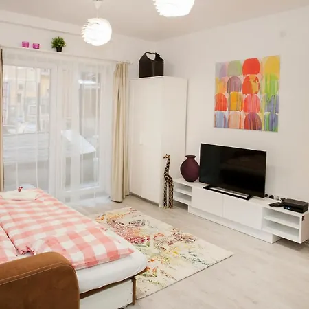 Hanna Studio Is In The Heart Of Pest Broadway Apartment *
