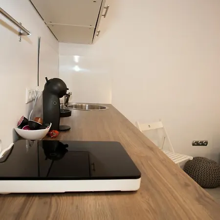 Apartment Hanna Studio Is In The Heart Of Pest Broadway Budapest
