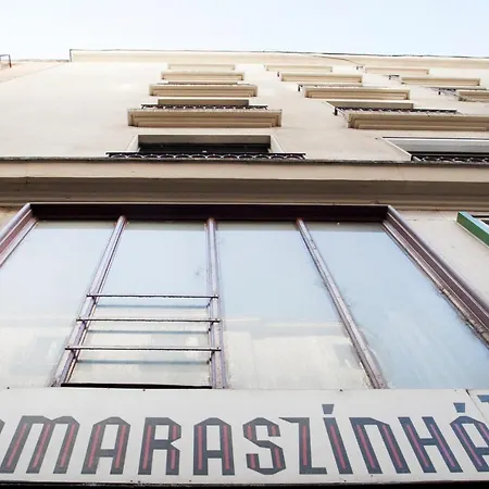 Hanna Studio Is In The Heart Of Pest Broadway Apartment